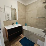 Apartment T3 Entier Confortable Centre Historique De Gare A 10 Min A Pied 5 Personnes Montlucon