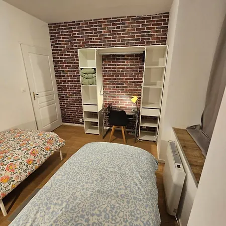 T3 Entier Confortable Centre Historique De Gare A 10 Min A Pied 5 Personnes Montlucon