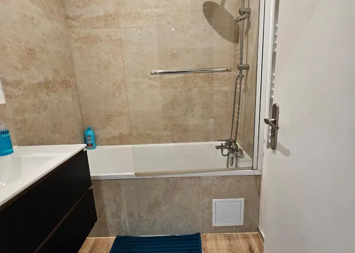 T3 Entier Confortable Centre Historique De Gare à 10 Min à Pied 6 Personnes Appartement